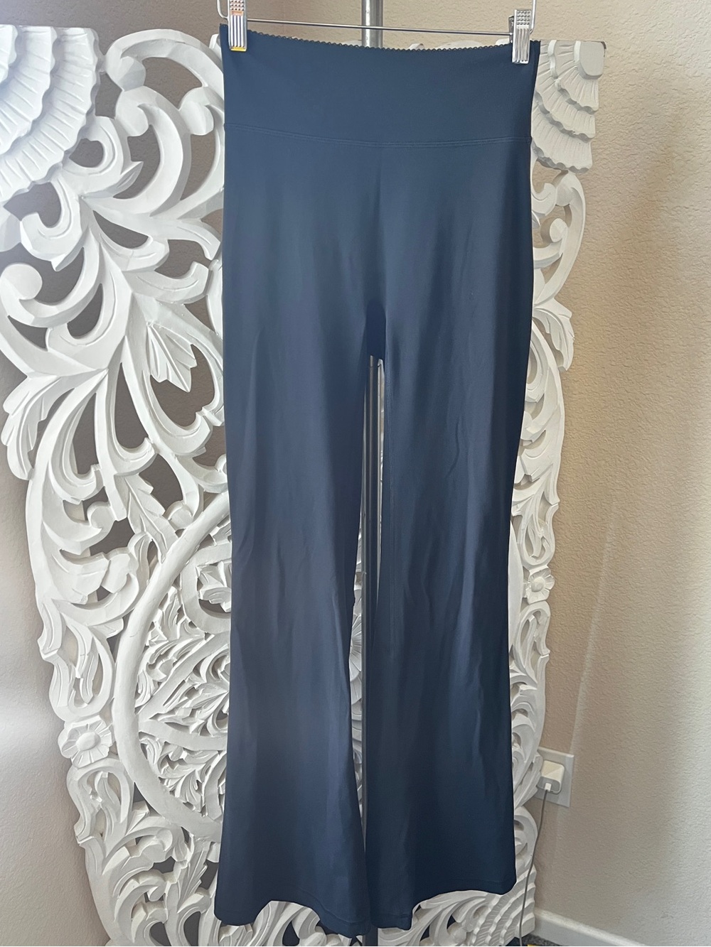 Lululemon | Groove No Line High-Rise BLK Flared Pant *Heart size 6